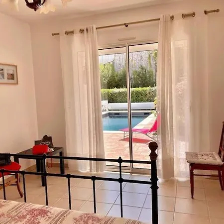 Villa St Palais, Maison Avec Piscine A 200m De La Saint-Palais-sur-Mer