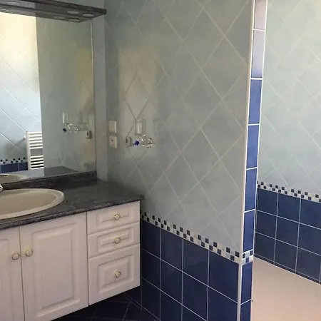 St Palais, Maison Avec Piscine A 200m De La Villa Saint-Palais-sur-Mer