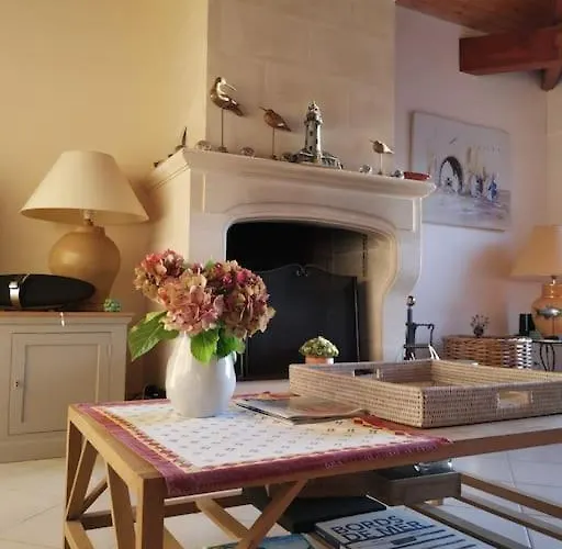 Villa St Palais, Maison Avec Piscine A 200m De La *